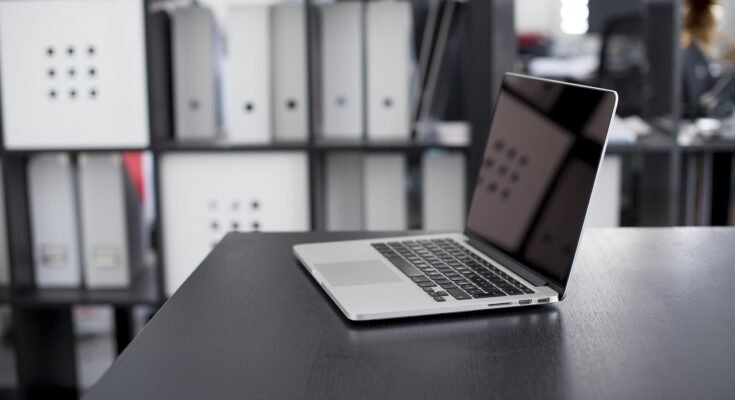 Computers and Their Benefits to Living Beings in Today's World